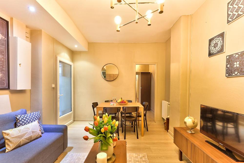 06 - Designed Flat Paris Grands Boulevards